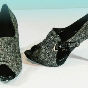 "Qupid" Tweed Peep Toe Heels 👠